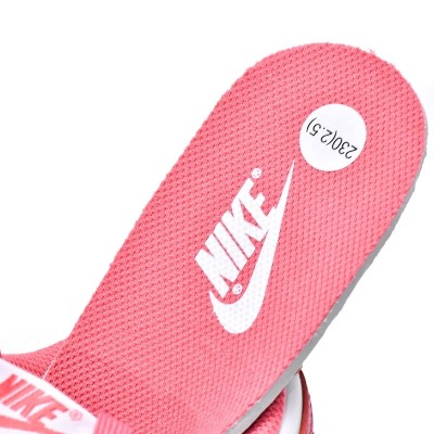 Nike Dunk Low 'Archeo Pink' (W)