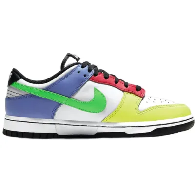 Nike Dunk Low 'Green Strike' (W)