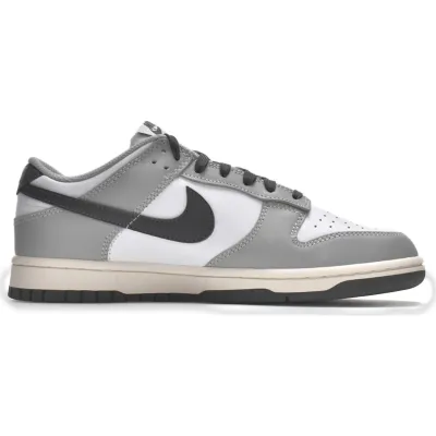 Nike Dunk Low 'Light Smoke Grey' (W)