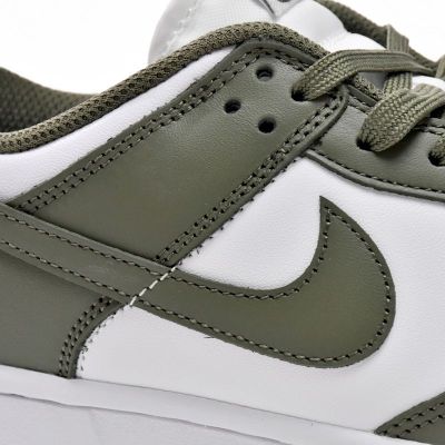 Nike Dunk Low 'Medium Olive' (W)