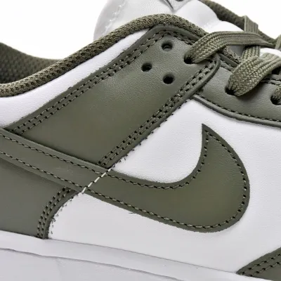 Nike Dunk Low 'Medium Olive' (W)
