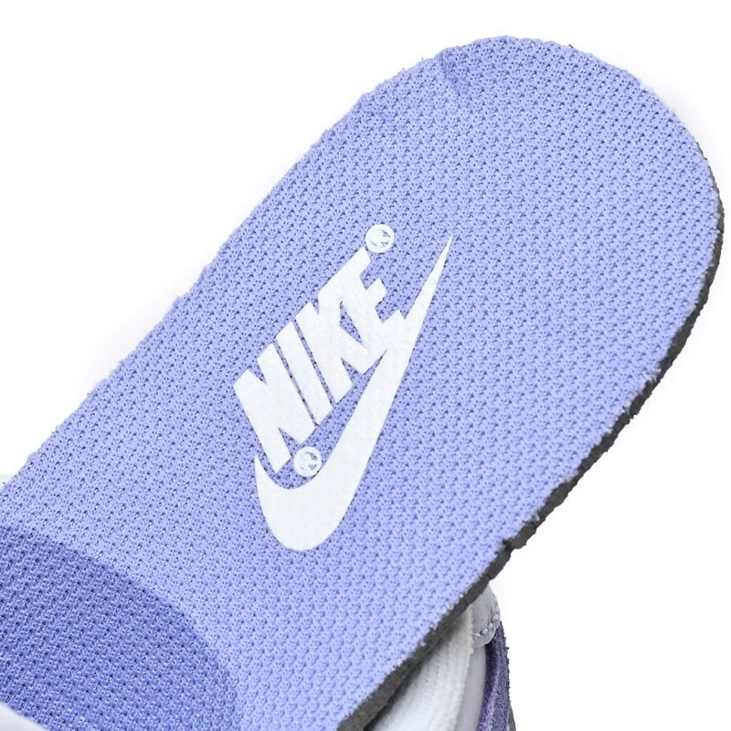 Nike Dunk Low 'Purple' (W)