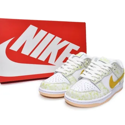 Nike Dunk Low 'Yellow Strike' (W)