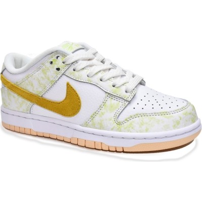 Nike Dunk Low 'Yellow Strike' (W)