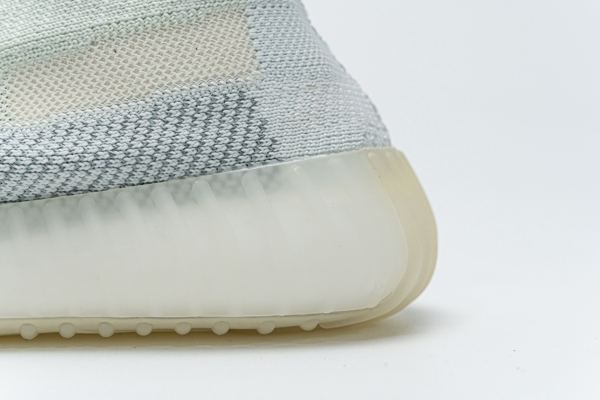 adidas Yeezy Boost 350 V2 Cloud White (Reflective) (Mid Quality)