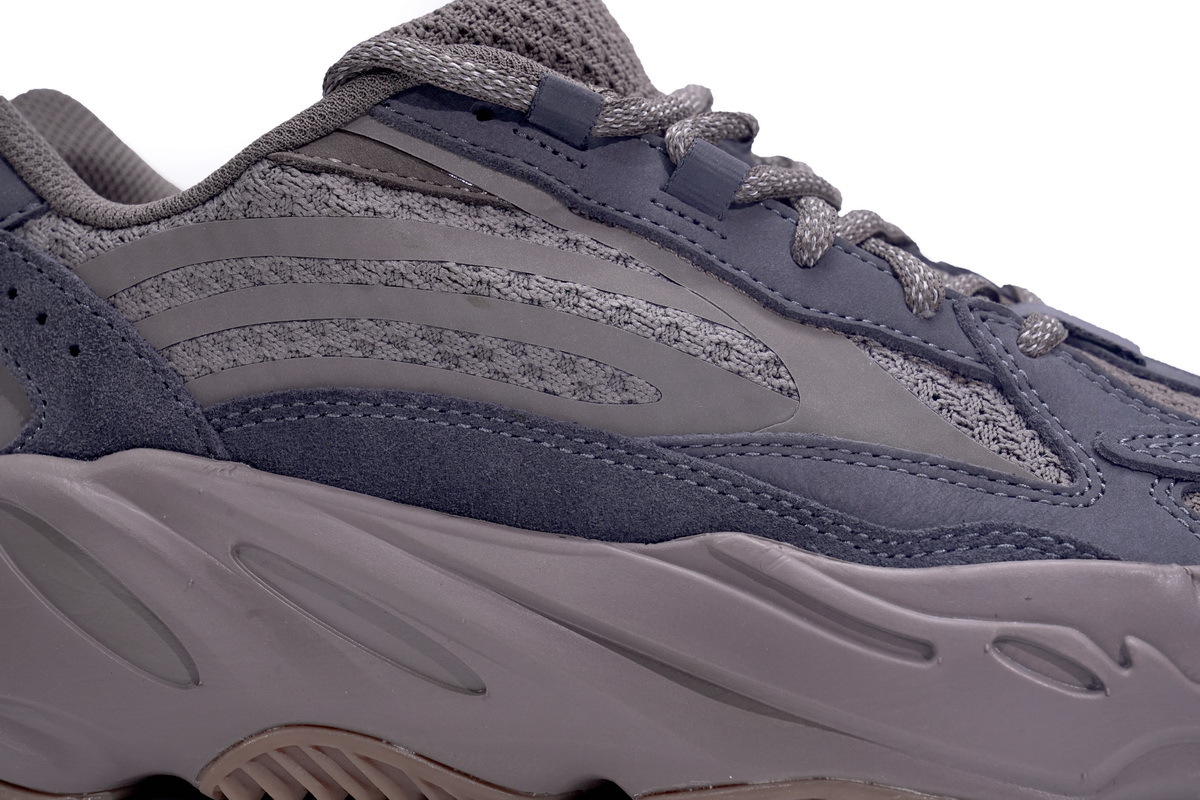 adidas Yeezy Boost 700 Mauve (Mid Quality)