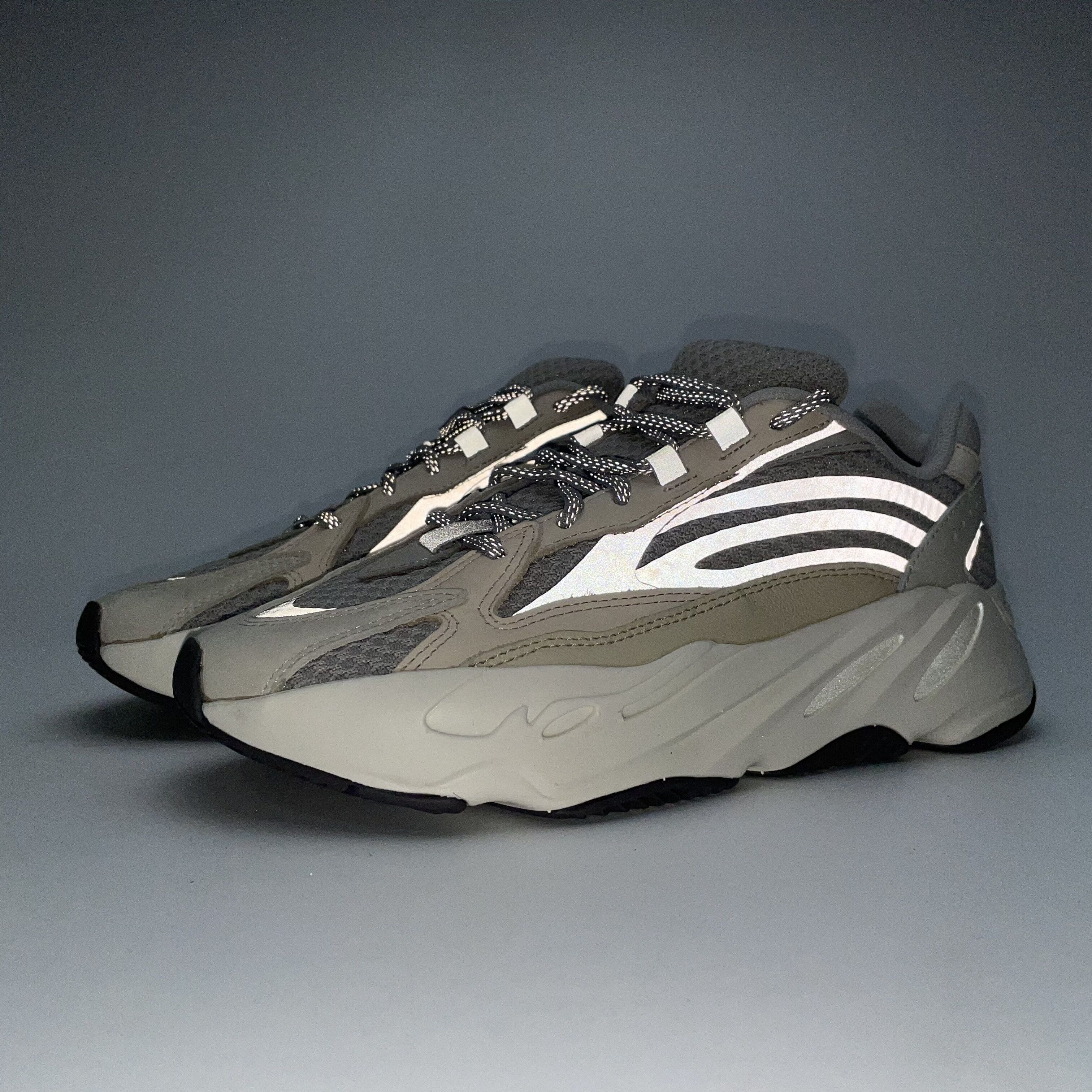 adidas Yeezy Boost 700 V2 Cream (Top Quality)