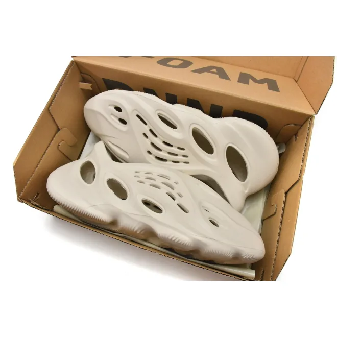 adidas Yeezy Foam RNNR Sand (Top Quality)