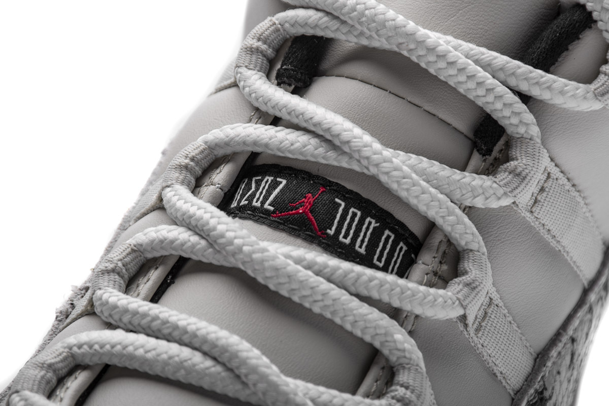 Jordan 11 Retro Low Snake Light Bone (Mid Quality)