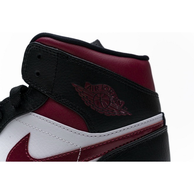 Jordan 1 Mid Bred Toe (Mid Quality)