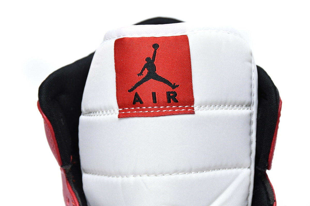 Jordan 1 Mid Chicago Toe (Mid Quality)