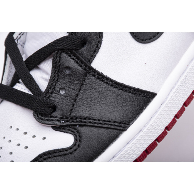 Jordan 1 Retro Black Toe (2016)(Top Quality)