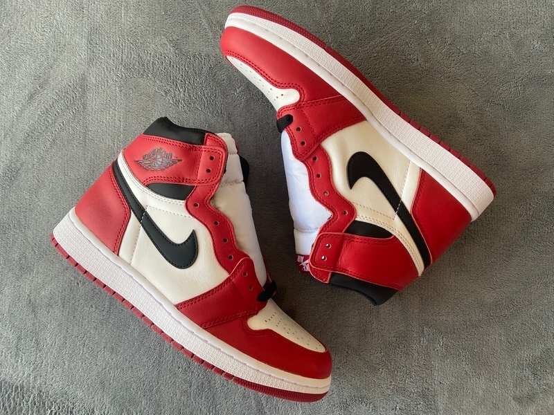Jordan 1 Retro Chicago (2015) (Mid Quality)