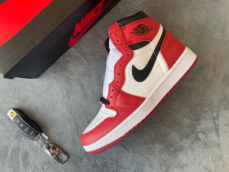 Jordan 1 Retro Chicago (2015) (Mid Quality)