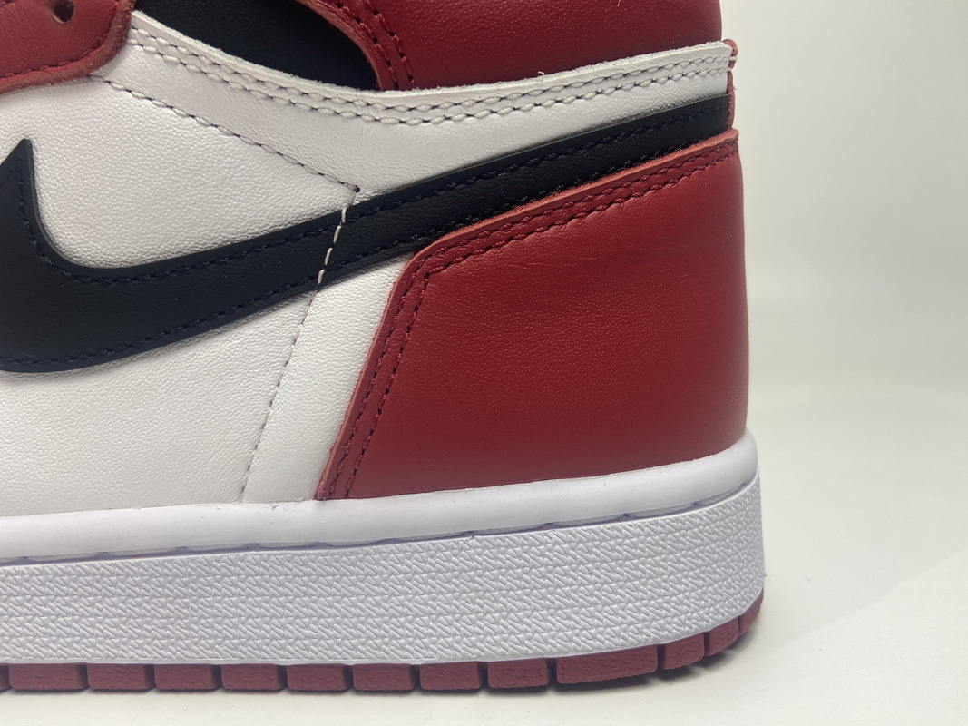 Jordan 1 Retro Chicago (2015) (Mid Quality)