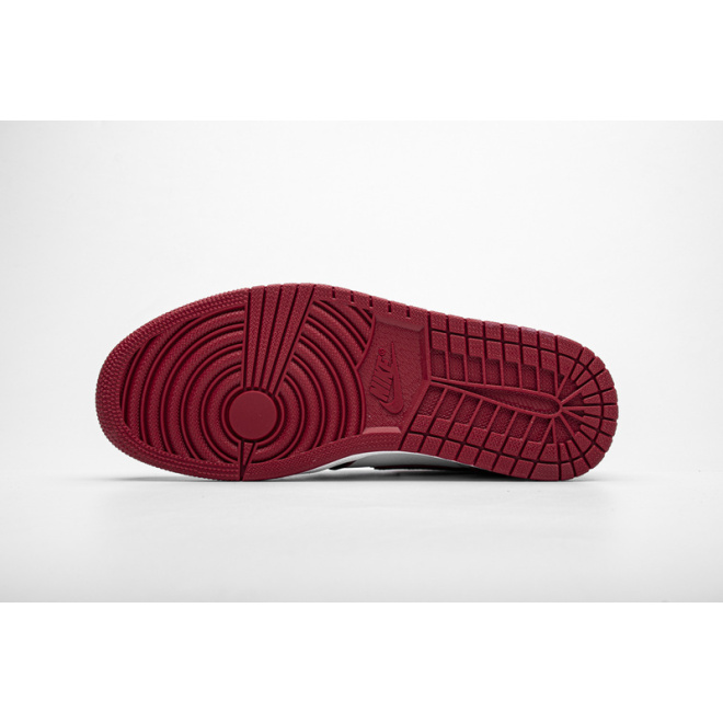 Jordan 1 Retro High Bloodline (Top Quality)