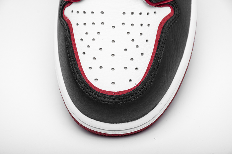 Jordan 1 Retro High Bloodline (Top Quality)