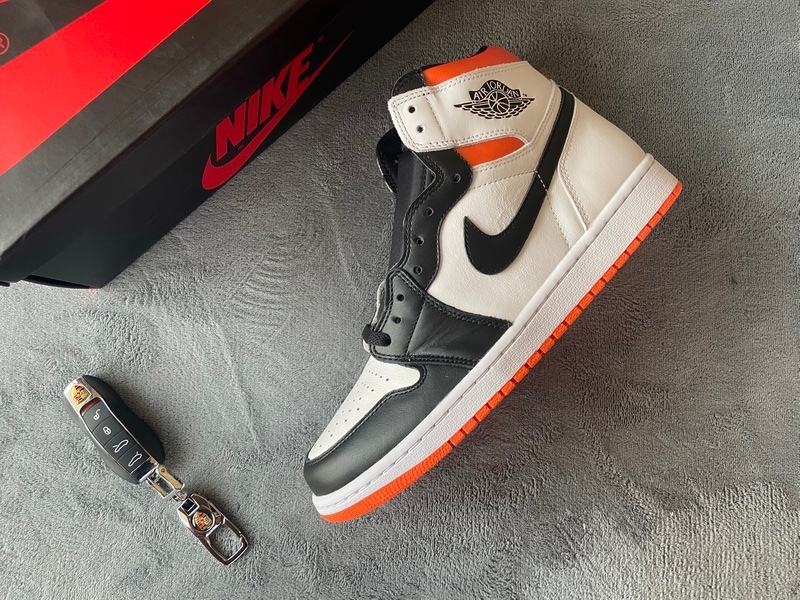 Jordan 1 Retro High Electro Orange (Mid Quality)