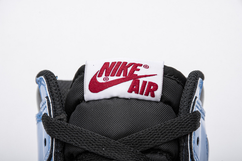 Jordan 1 Retro High Fearless UNC Chicago (Top Quality)