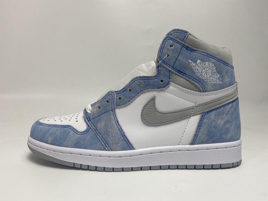 Jordan 1 Retro High Hyper Royal Smoke Grey (Mid Quality)