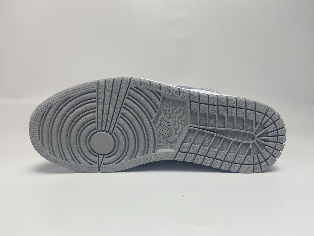 Jordan 1 Retro High Hyper Royal Smoke Grey (Mid Quality)