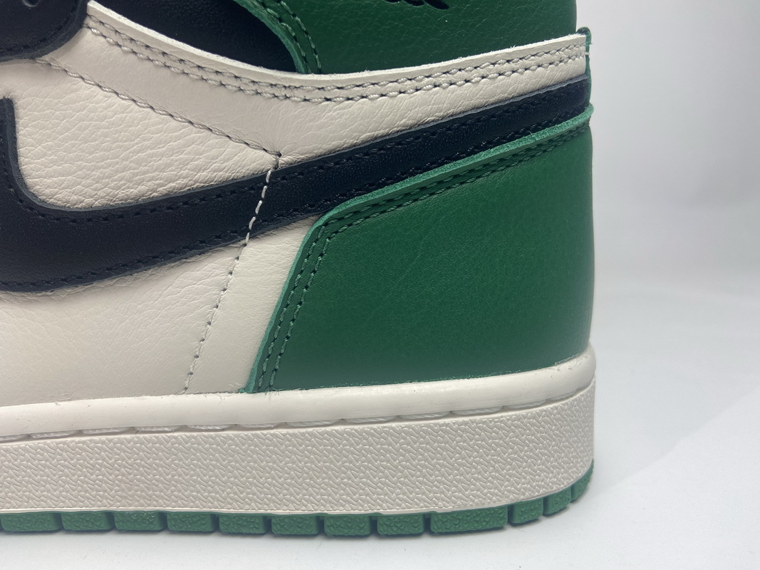Jordan 1 Retro High Pine Green (Mid Quality)