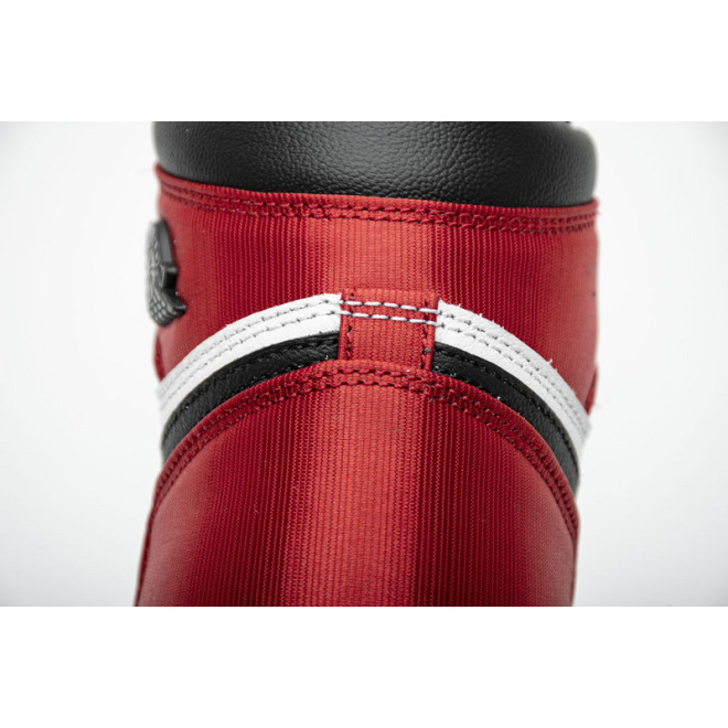 Jordan 1 Retro High Satin Black Toe (W) (Top Quality)
