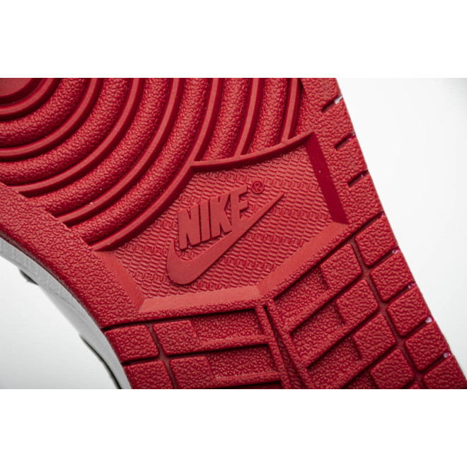 Jordan 1 Retro High Satin Black Toe (W) (Top Quality)