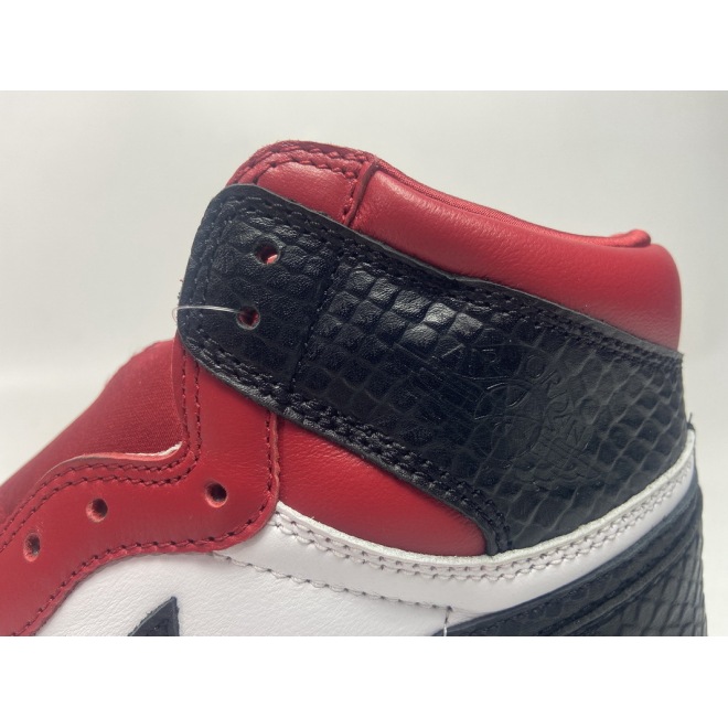 Jordan 1 Retro High Satin Snake Chicago (W) (Mid Quality)