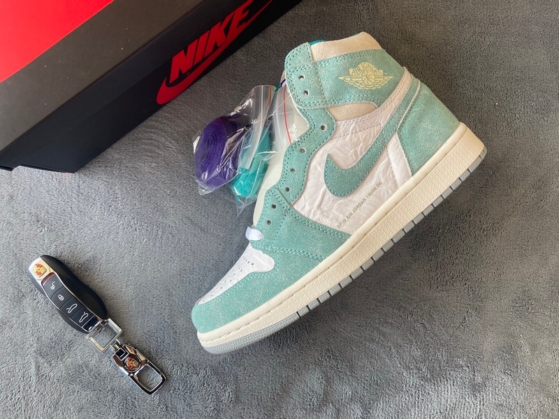 Jordan 1 Retro High Turbo Green (Mid Quality)