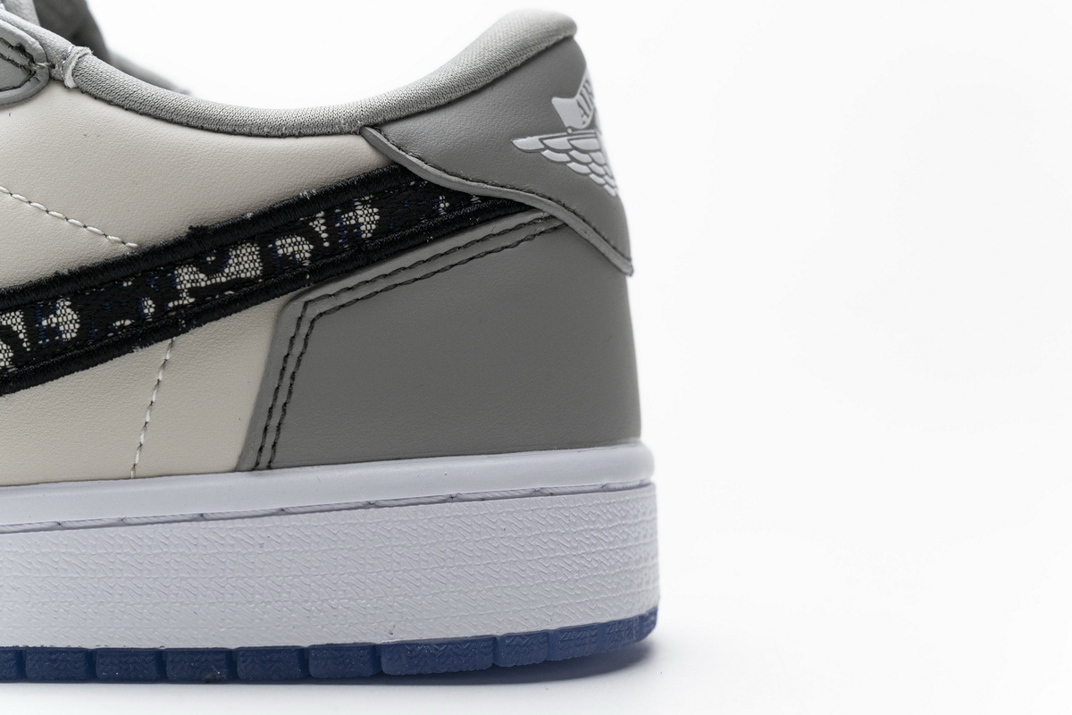 Jordan 1 Retro Low Dior (Top Quality)
