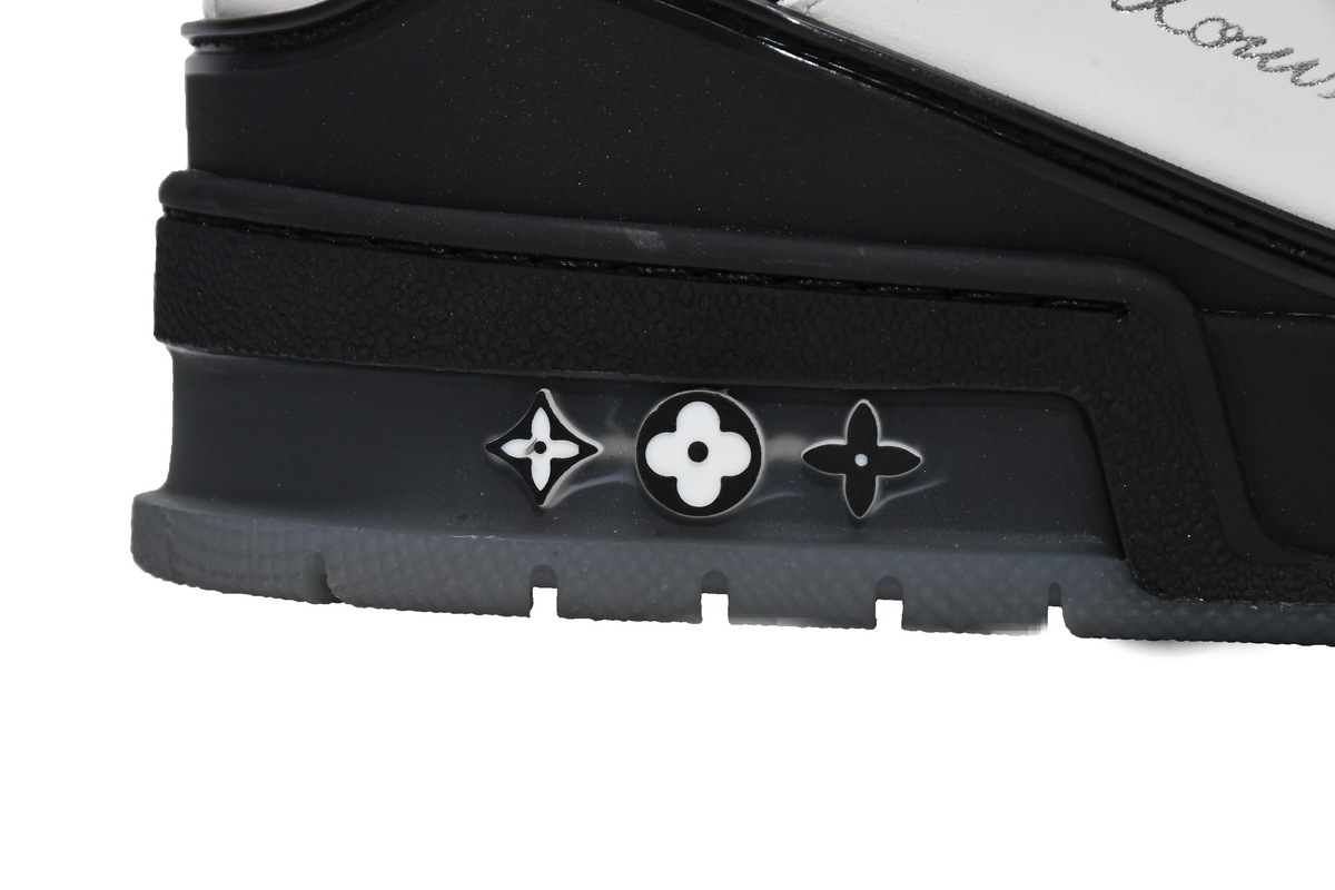 Louis Vuitton LV Trainer Black White (Top Quality)