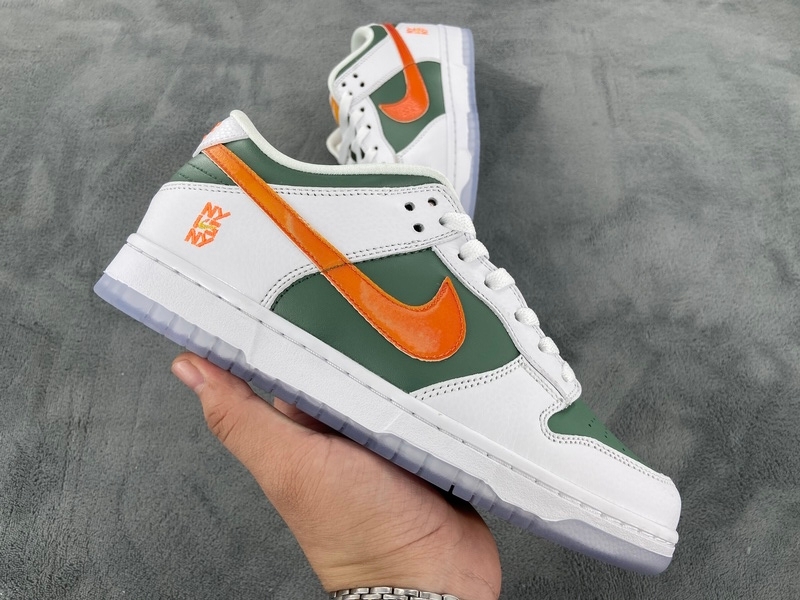 Nike Dunk Low SE NY vs. NY (Mid Quality)
