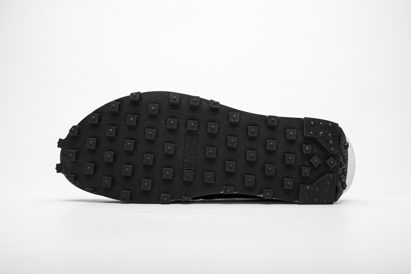 Nike LD Waffle sacai Black Nylon