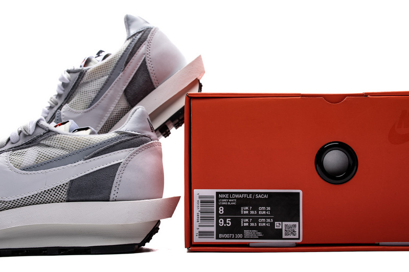 Nike LD Waffle sacai Summit White