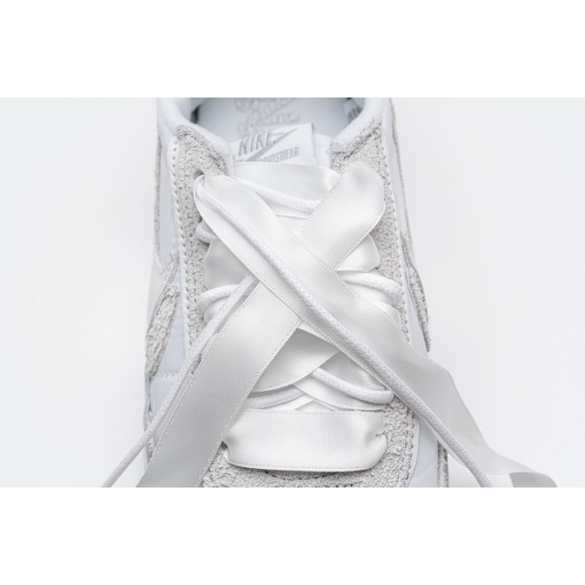 Nike LD Waffle sacai White Nylon
