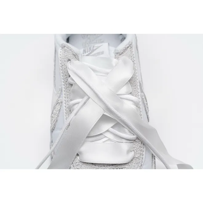 Nike LD Waffle sacai White Nylon