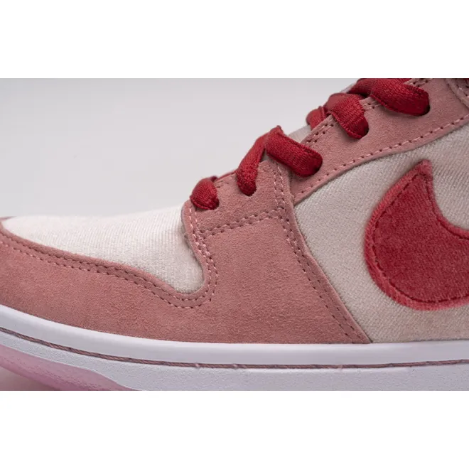 Nike SB Dunk Low StrangeLove Skateboards (Special Box) (Mid Quality)
