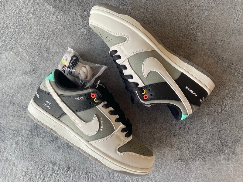 Nike SB Dunk Low VX1000 (Mid Quality)