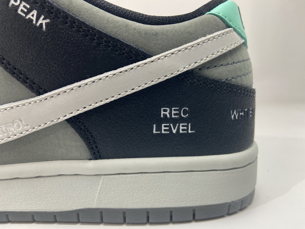 Nike SB Dunk Low VX1000 (Mid Quality)