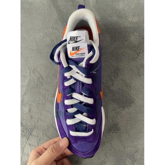 Nike Vaporwaffle sacai Dark Iris