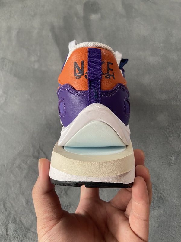 Nike Vaporwaffle sacai Dark Iris