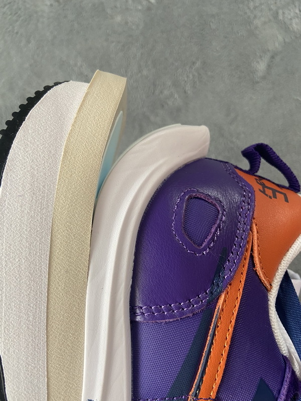 Nike Vaporwaffle sacai Dark Iris