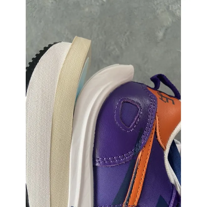 Nike Vaporwaffle sacai Dark Iris