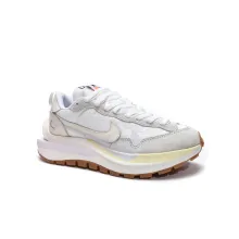 Nike Vaporwaffle sacai Sail Gum