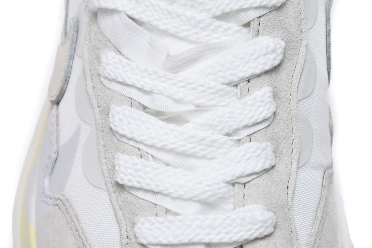 Nike Vaporwaffle sacai Sail Gum