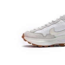 Nike Vaporwaffle sacai Sail Gum