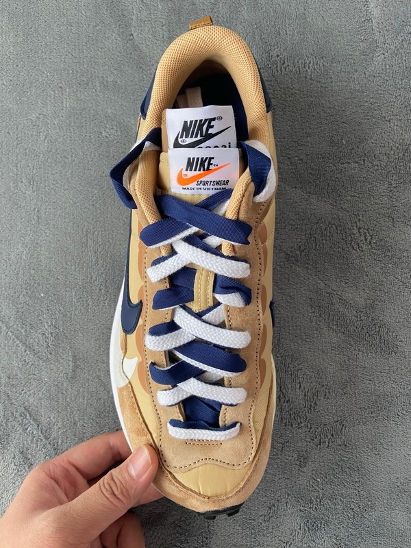 Nike Vaporwaffle sacai Sesame Blue Void