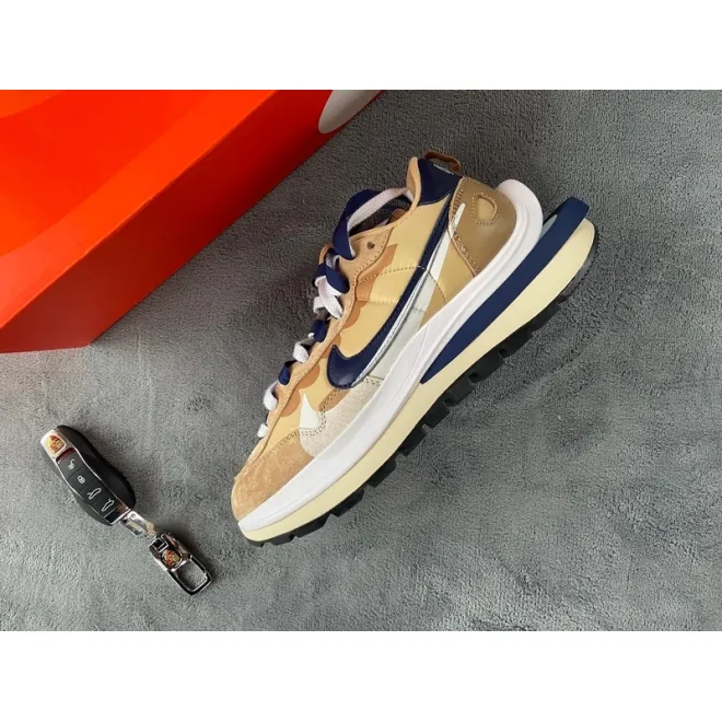 Nike Vaporwaffle sacai Sesame Blue Void