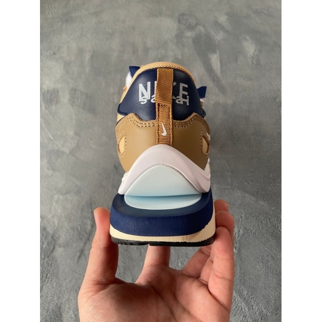 Nike Vaporwaffle sacai Sesame Blue Void